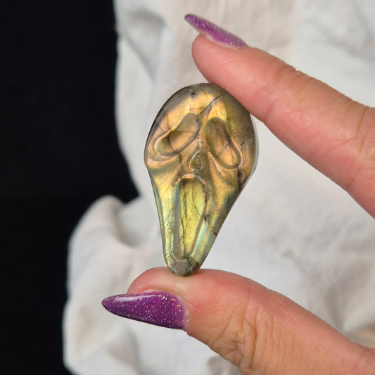Labradorite scream face