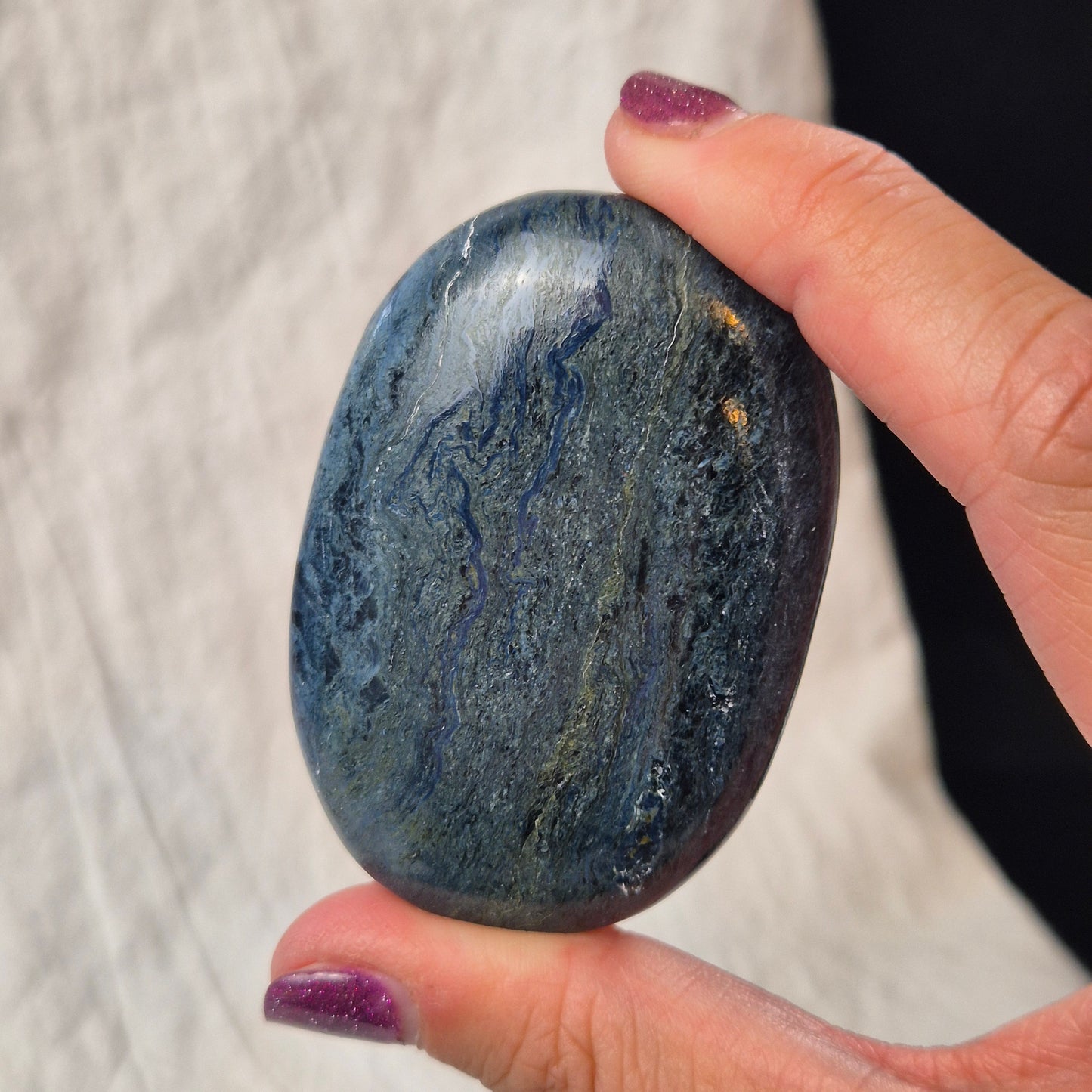 Rhodusite palmstone 9