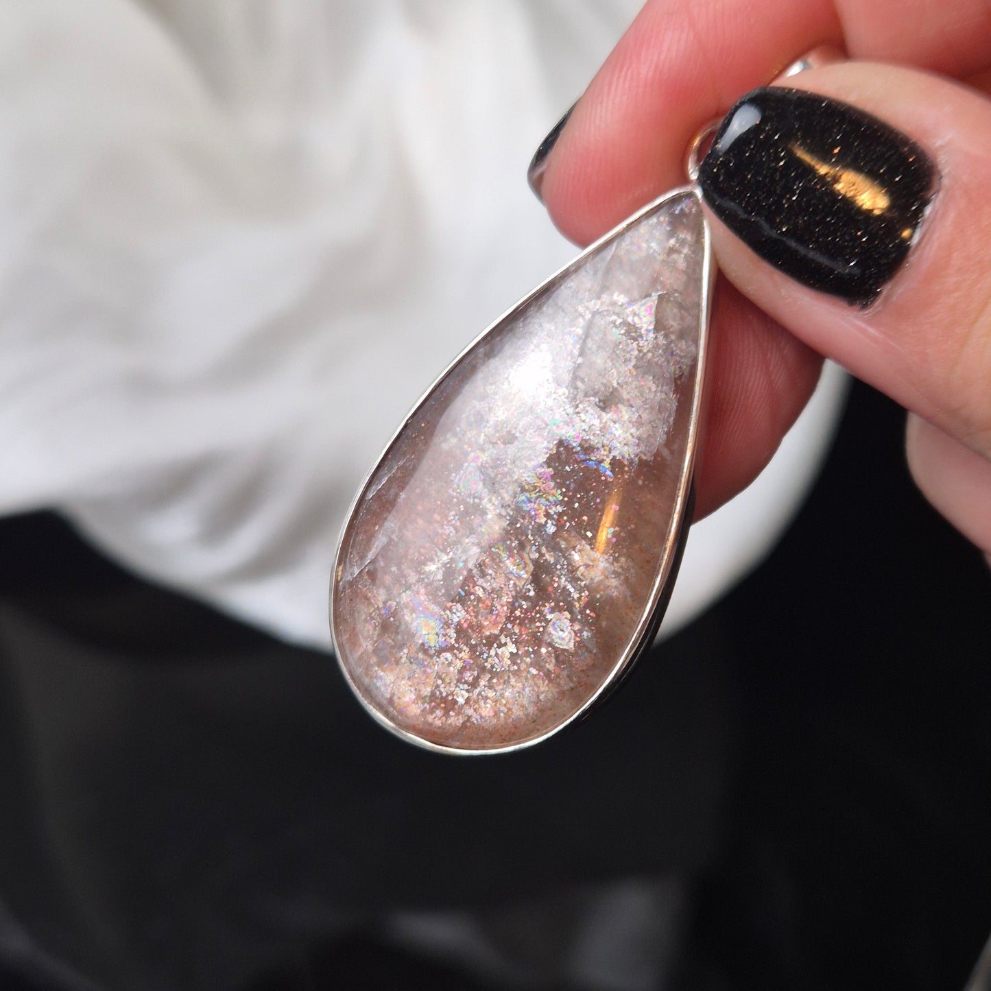 Haze sunstone pendant