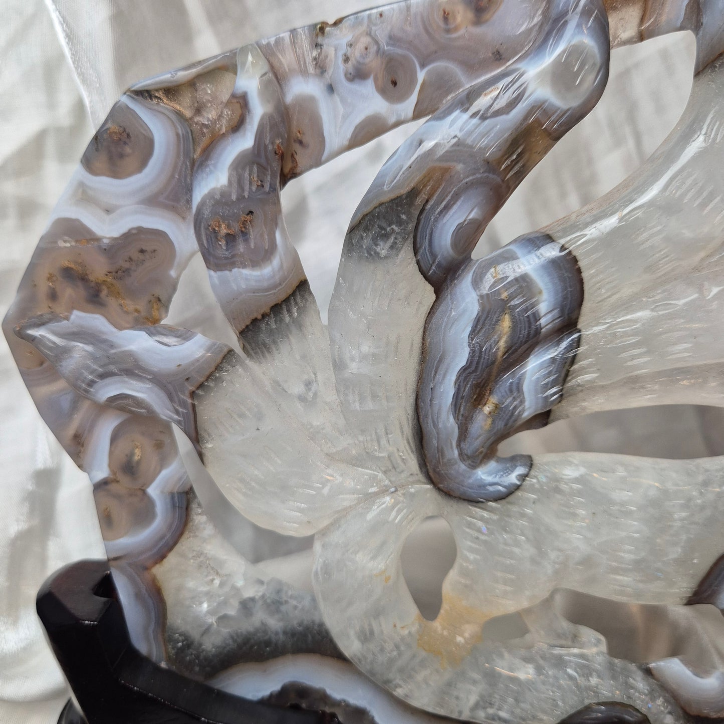 Agate / quarts ninetail fox on stand 1