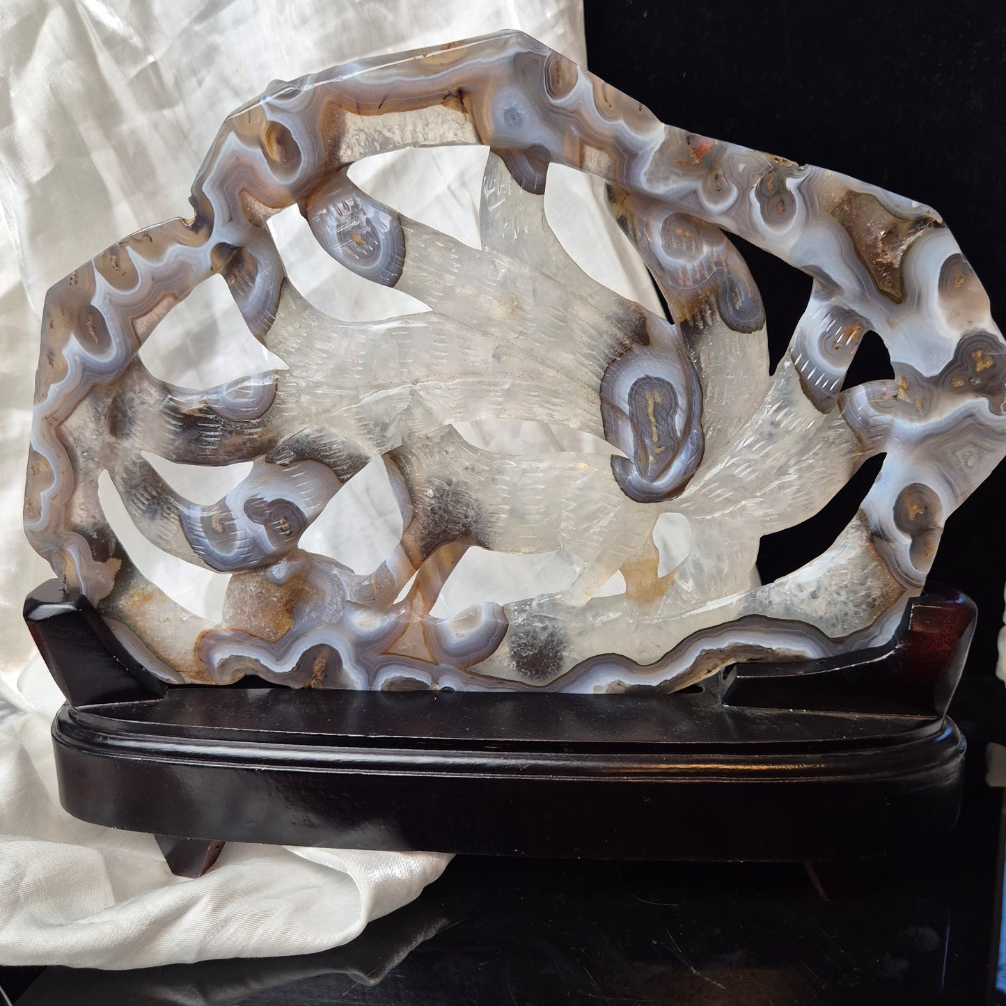 Agate / quarts ninetail fox on stand 1