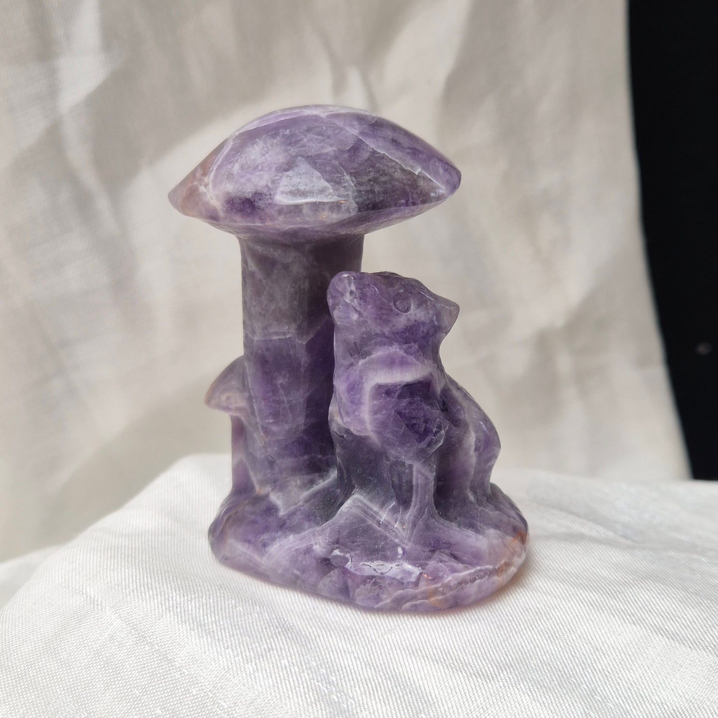 Chevron amethist wolf 1