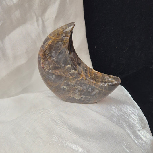 Black moonstone moon 549