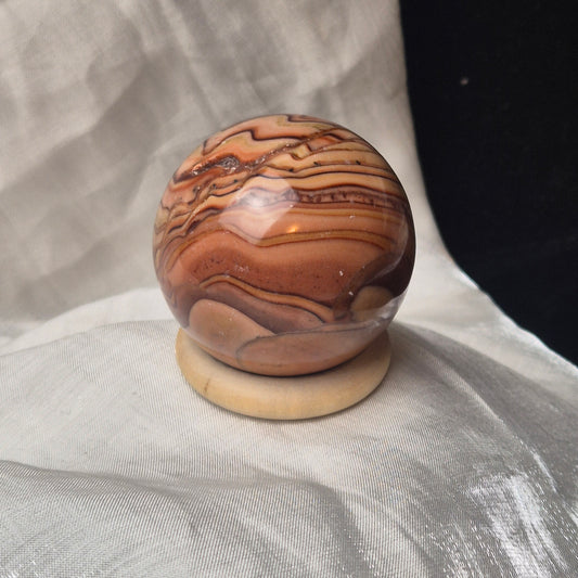 Wave dolomite sphere 3