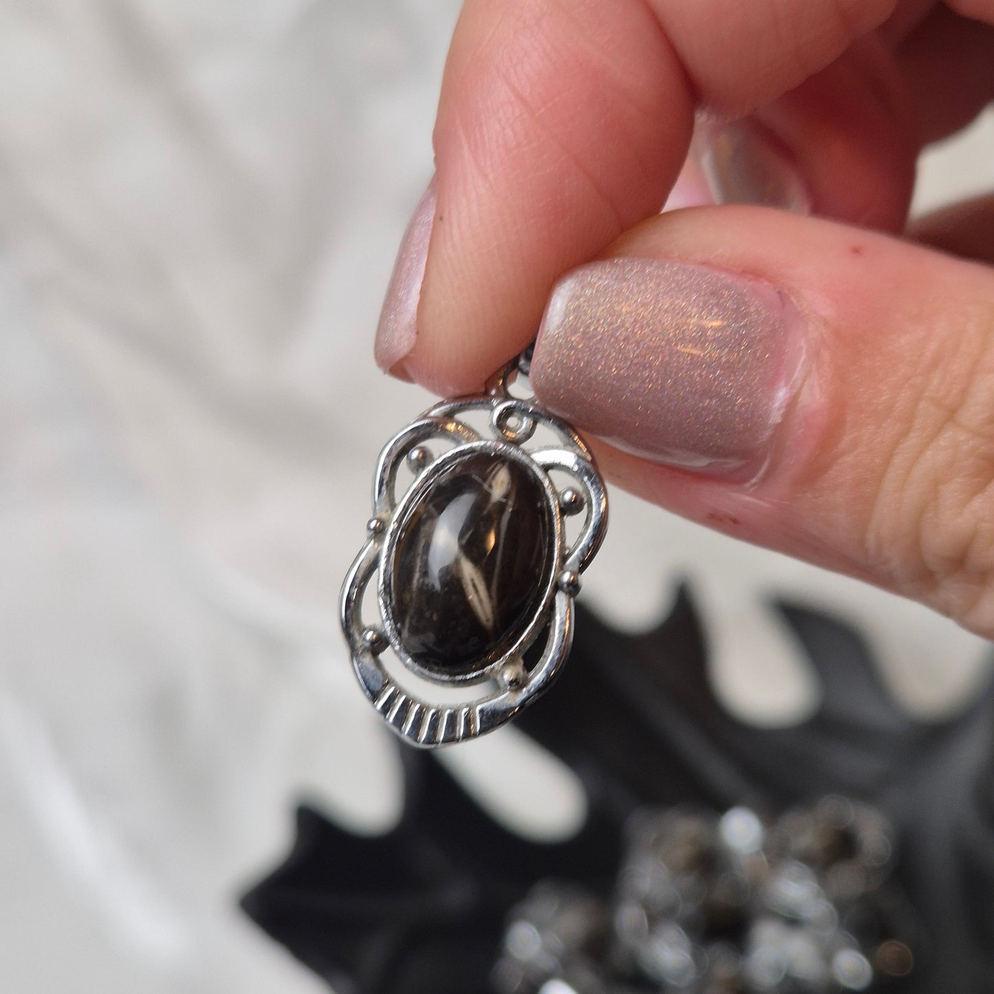 Feather agate pendant 2 (indonesia)