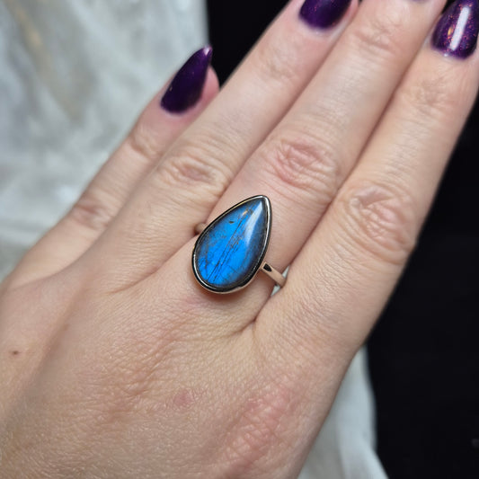 labradorite ring droplet