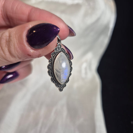 Rainbow moonstone pendant "antique" 2