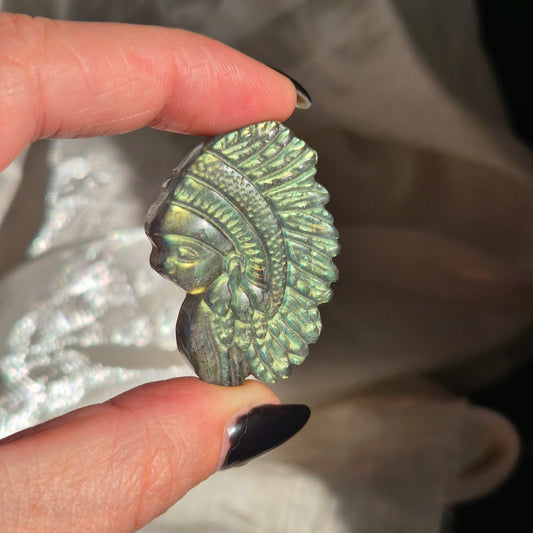 Labradorite native head