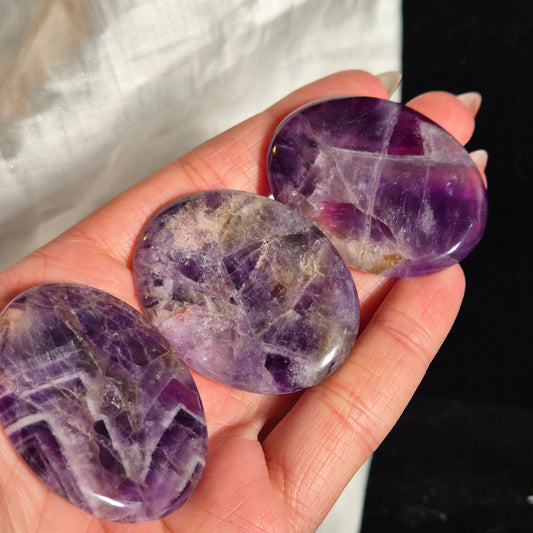 Chevron amethist worrystone