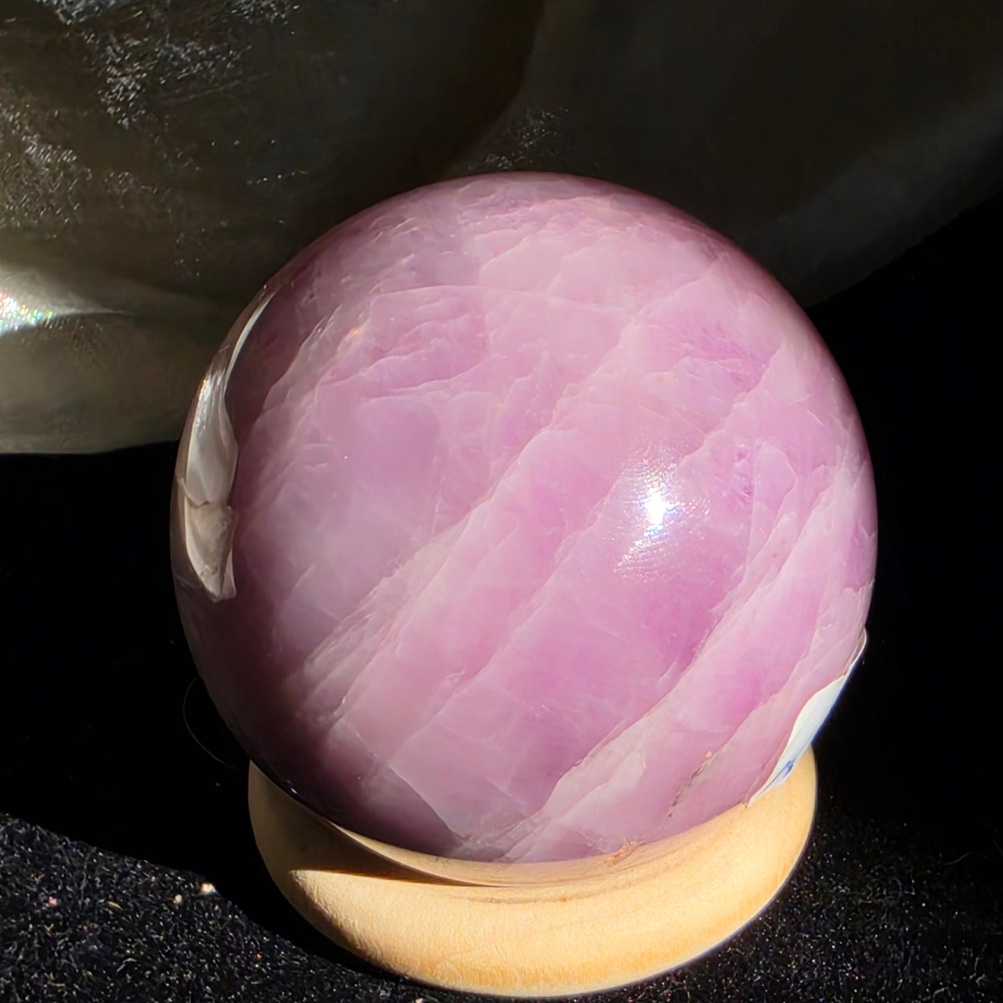 Kunzite sphere 3