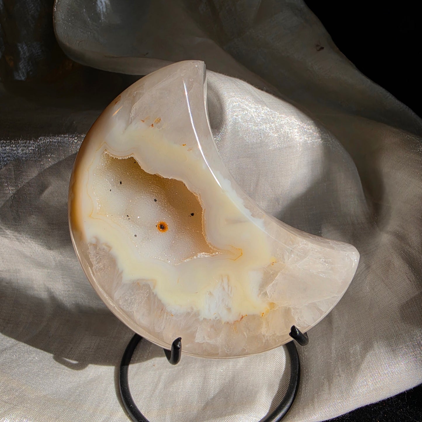 Agate / quarts moon 6