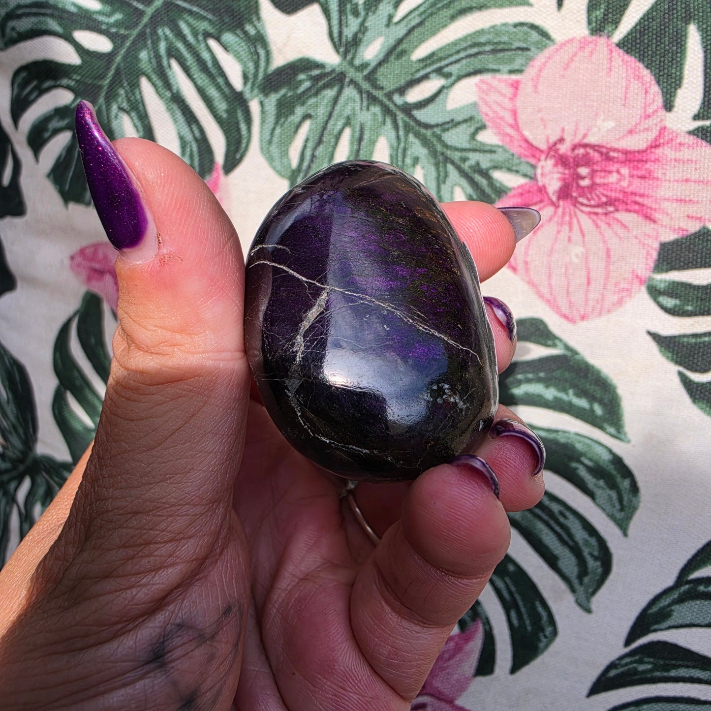 Purpurite palmstone 11