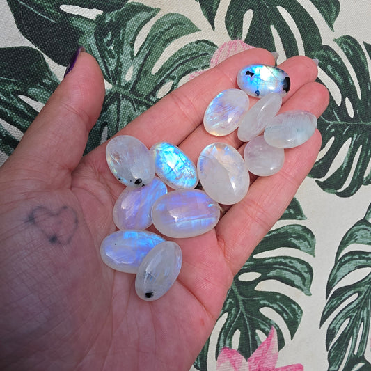 High quality Indian moonstone nugget