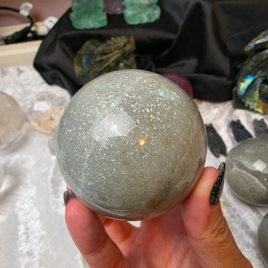 sage mica sphere 7