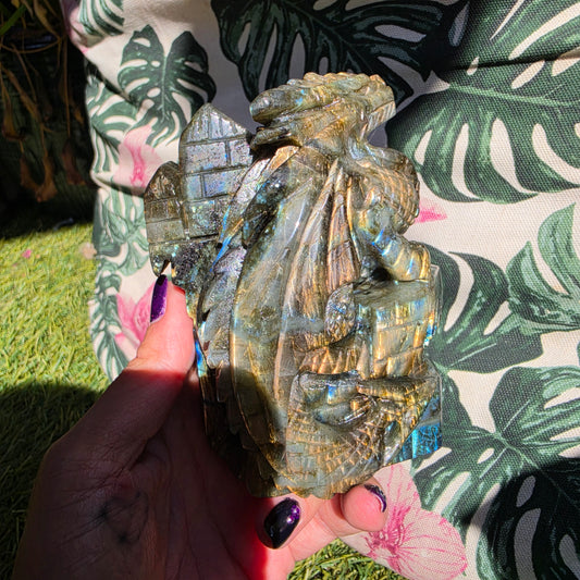 labradorite dragon 1