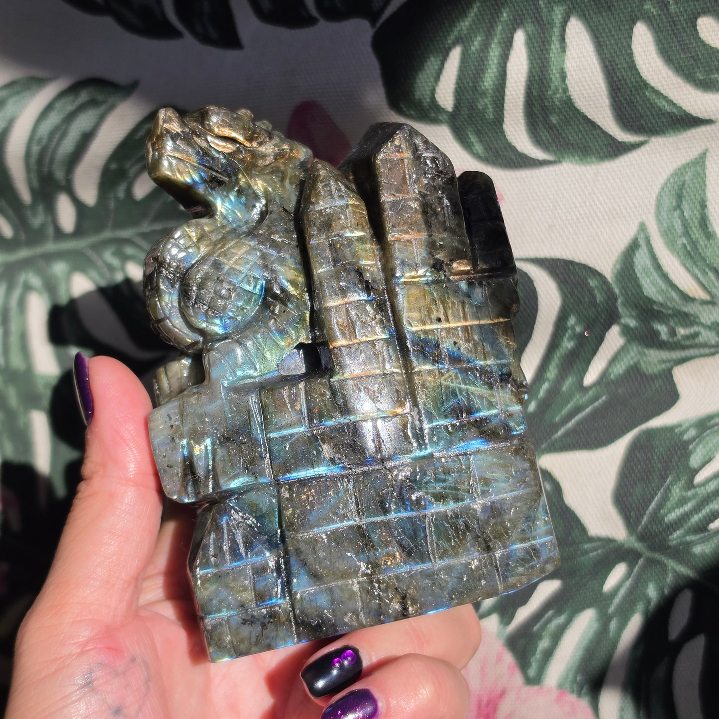 labradorite dragon 1