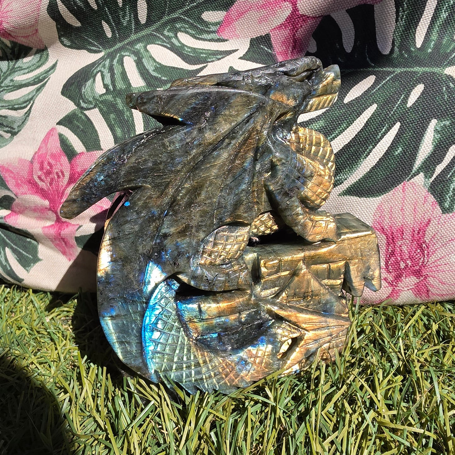 Labradorite dragon 3