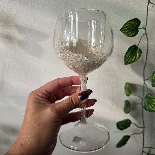 Clear quarts wineglass