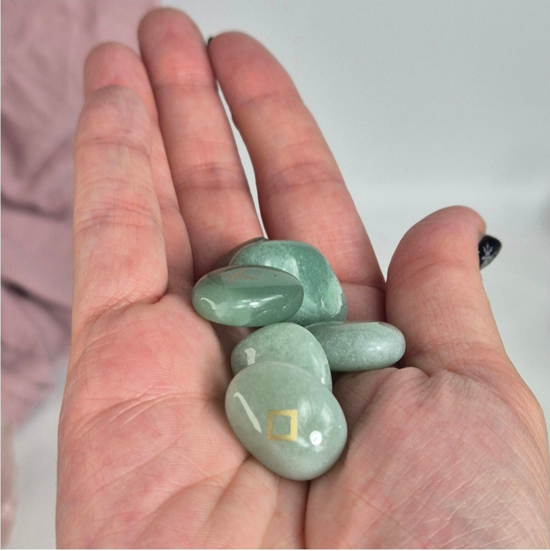 Green aventurine runeset