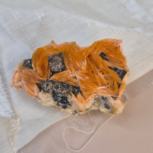 Baryte with galena 2