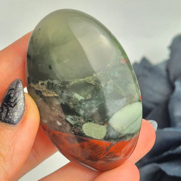 Bloodstone palmstone