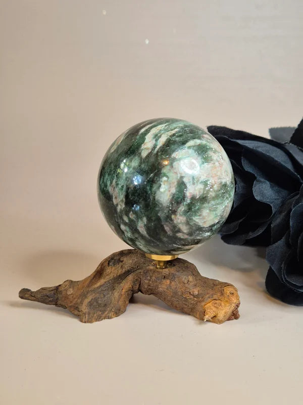 Driftwood sphere holder 6