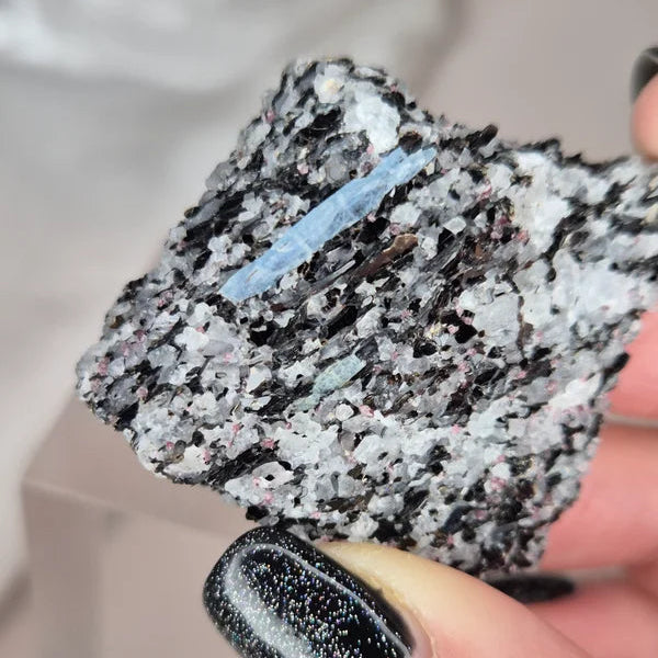 Kyanite / Garnet 2