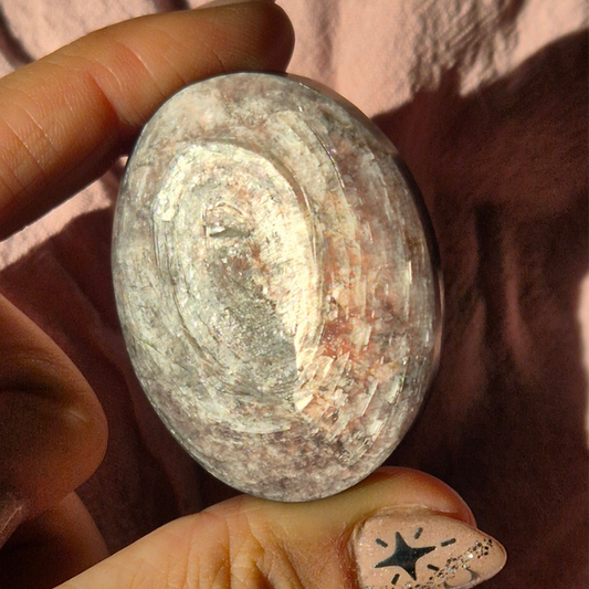 Purple mica palmstone 1