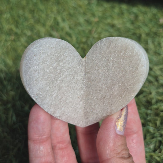 White moonstone 3d heart 298
