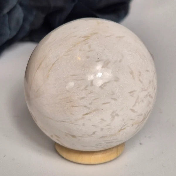 Scolecite sphere 2
