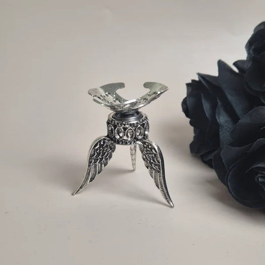Spinning sphere stand wings silver