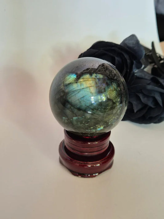 Wooden sphere holder small